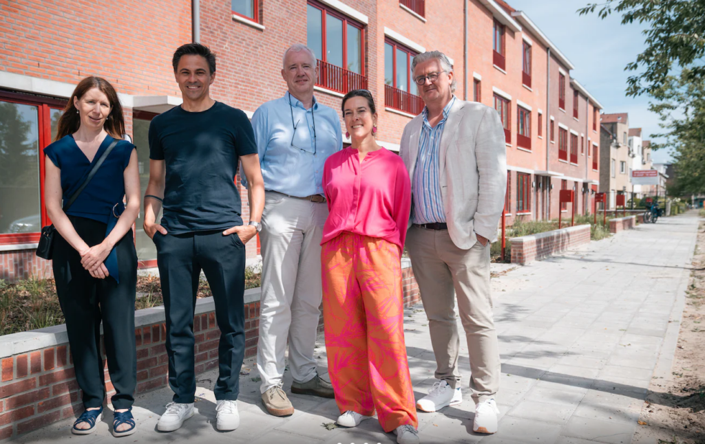 Oplevering van CBO sociale woningen in Merksem en Wilrijk samen met Wonen in Vlaanderen en Woonhaven